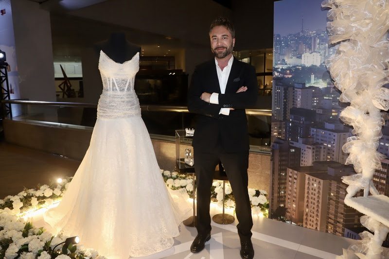 Lucas Anderi apresenta mostra de casamento no D&D Shopping
