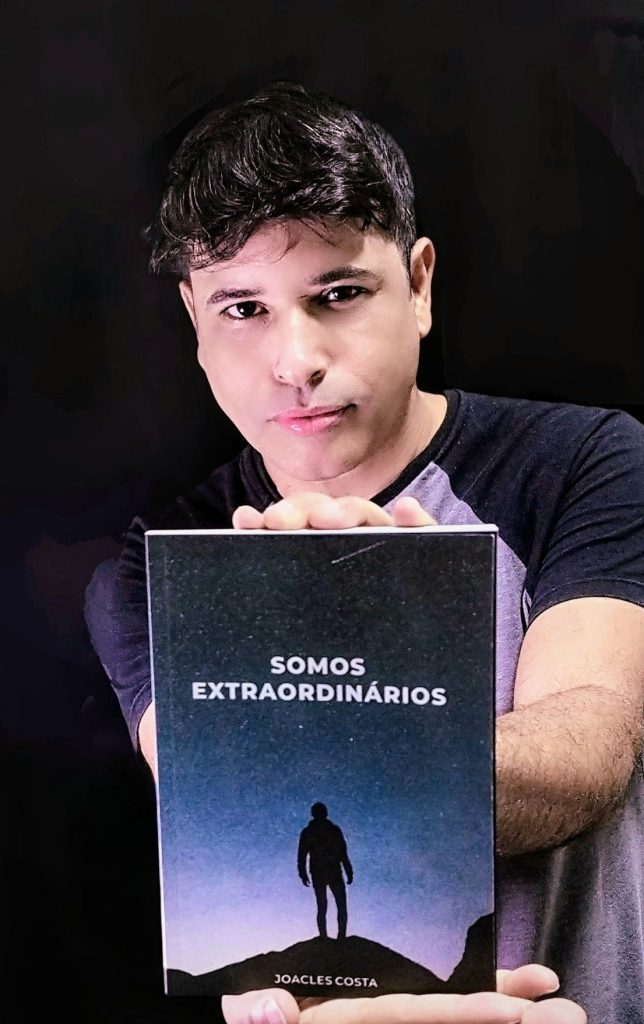 Jornalista e Professor Joacles Costa Publica Livro "Somos Extraordinários"