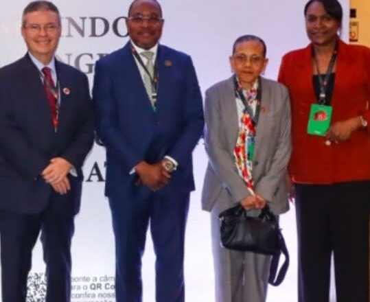 O Presidente do Tribunal de Contas de Angola, Dr. Sebastião Domingos Gunza, participou, no Brasil, no Congresso de Direito Constitucional e Legislativo de Santa Catarina