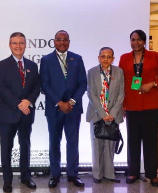 O Presidente do Tribunal de Contas de Angola, Dr. Sebastião Domingos Gunza, participou, no Brasil, no Congresso de Direito Constitucional e Legislativo de Santa Catarina