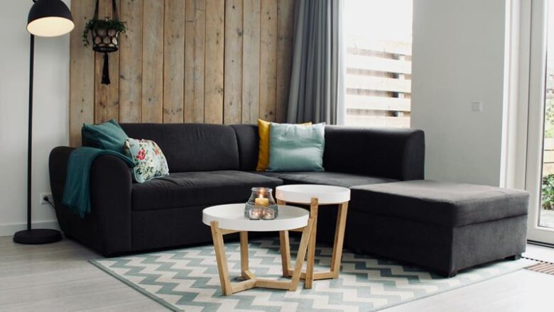 Kwara e Amy realizam leilão de itens de apartamentos decorados com lances a partir de R$ 30