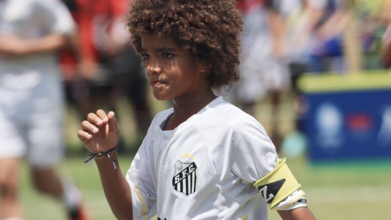 DaniCup atrai mais de 160 times para torneio de futebol infantojuvenil em Salvador