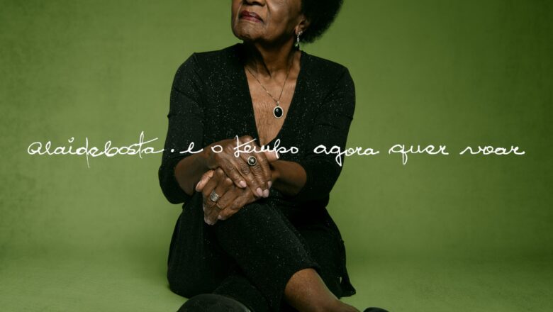 Alaíde Costa lança vinil de “E o tempo agora quer voar” no SESC Vila Mariana