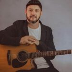 Juliano Roque lança sua primeira canção solo e celebra trajetória musical marcada por conquistas e emoção