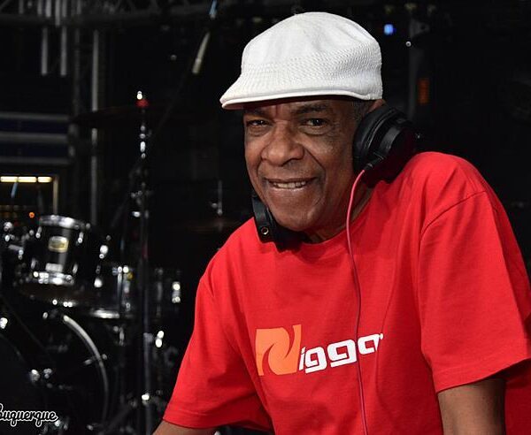 Sábado (17), tem a comemoração do aniversário de 35 anos do Baile de Charme do Viaduto de Madureira