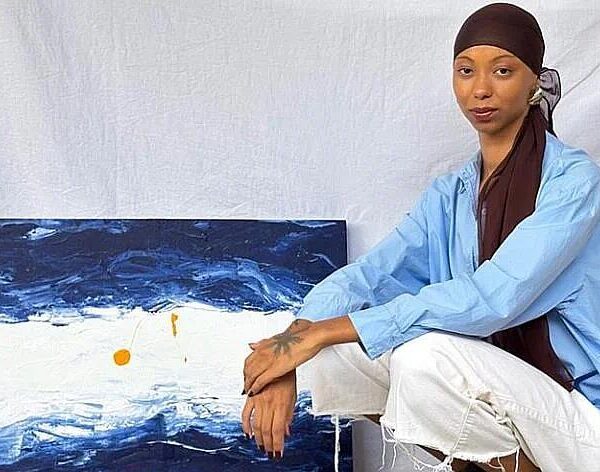 Jaíne Muniz apresenta a exposição “O Peso da Água” na Galeria Homero Massena, em Vitória (ES)
