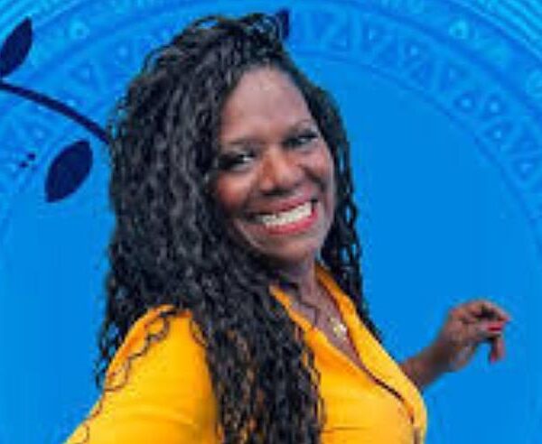Resenha dos amigos do Rena recebe na próxima quarta feira (21), a cantora Cassiana Pérola Negra