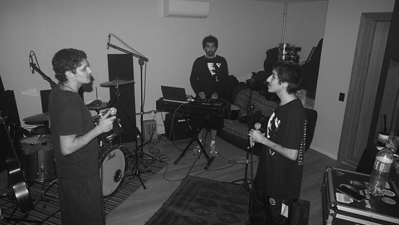 Do estúdio da BASE.CO direto para o palco do C6 Fest: saiba mais sobre o álbum “Maria Esmeralda”