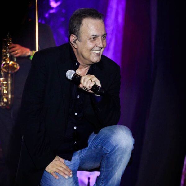 José Augusto celebra 50 anos de carreira com show no Ginásio Mangueirinho, em Belém