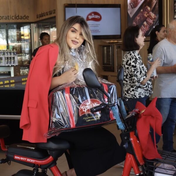 Milla Gomes Vive Experiência Única Na Bread King, A Primeira Padaria De Supercongelados Do Brasil