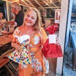 Lurdinha celebra seus 59 anos em grande estilo no badalado Bar ‘’Tô Chegando’’ em Vila Velha