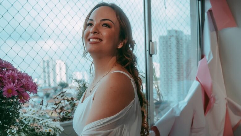 Julia Freitas lança “Presente”, single espiritualizado que nos convida ao aqui e agora