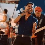 Daniel Trindade agitou a Caravana Parintins Rio Fest a bordo de barco rumo à festa tradicional no Amazonas