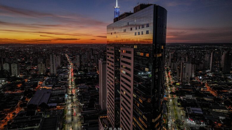 Nas Alturas com o Agro: TXC hasteia sua bandeira no topo do Brasil