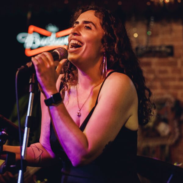 Lady Gasoline Band participa da segunda edição do Jardim Elétrico, no Centro Cultural Diversa, no próximo dia 18 de Junho