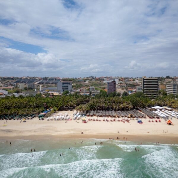 Praia do Futuro se consolida como novo polo de moradia em Fortaleza