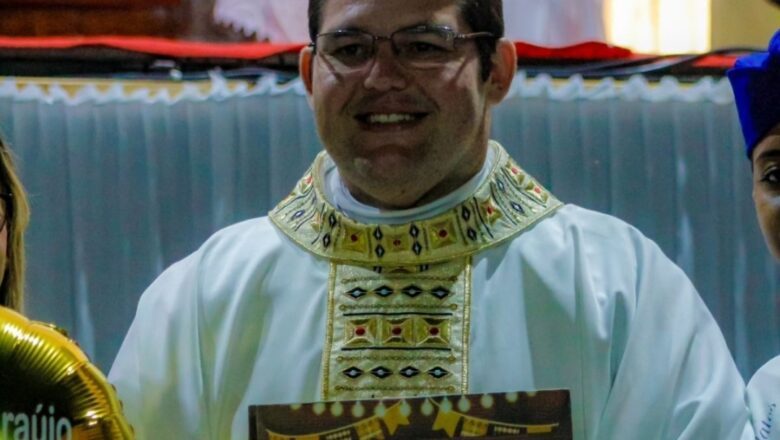 Uruburetama vive um novo tempo: Padre Ranis une fé, carisma e ação social em movimento de renovação