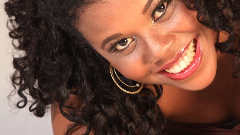 Claudya Costta É Presença Confirmada Na Bienal Do Livro Rio De Janeiro