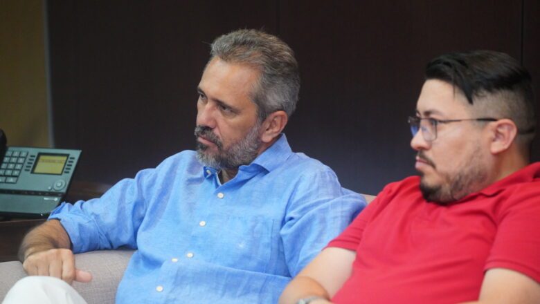 Humor cearense mira políticas permanentes para além do entretenimento