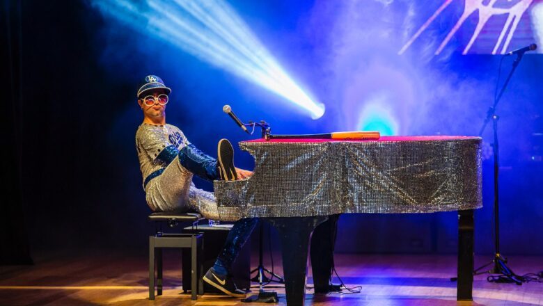 Uma noite para celebrarElton John: tributo com Rafael Dentini na Arena Tatuapé