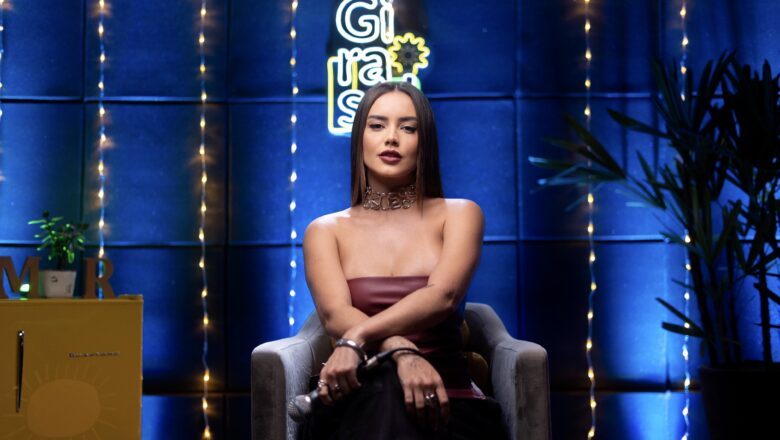 Com apoio de Whindersson Nunes, Júlia Rezende estreia projeto musical no YouTube