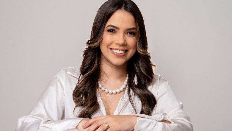 A voz que transforma: Como Brena Câmara uniu direito e comunicação para empoderar mulheres e destravar potencialidades