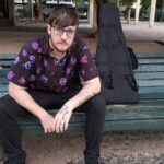 Thomas Malherbe lança seu primeiro álbum autoral, “Garoto Tímido”