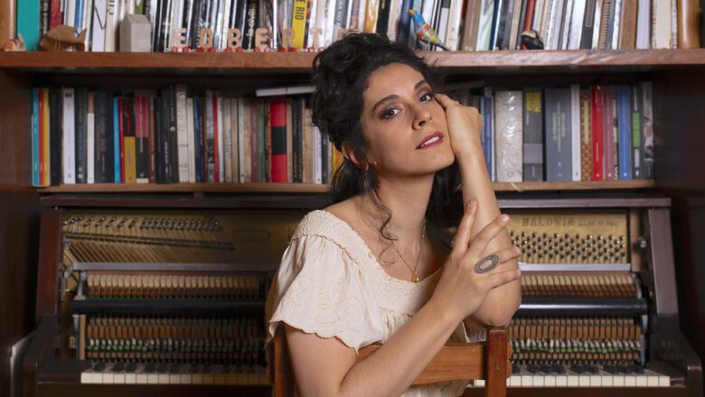 Bianca Gismonti Trio lança “Gismonti 70” no Teatro Rival Petrobrás
