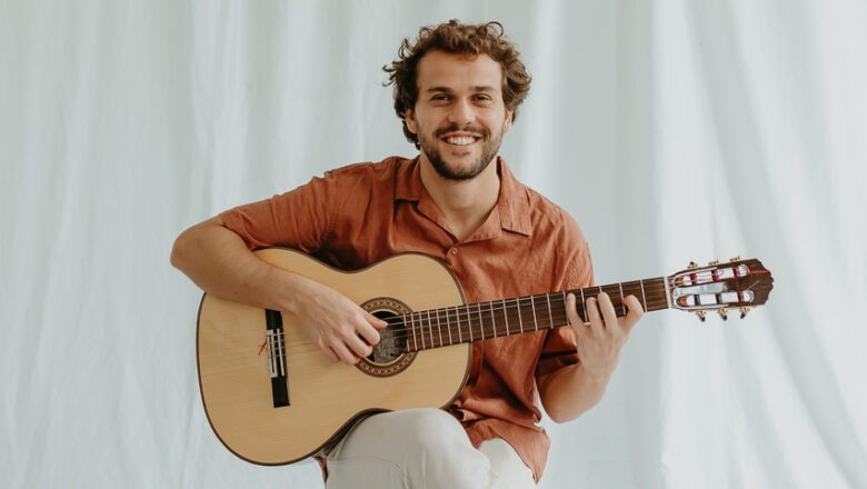 Theo Bial faz show em Itaipava