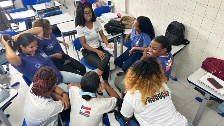 Dia do Estudante: Circuito Dikebrada Leva Arte e Protagonismo a Escolas de Salvador