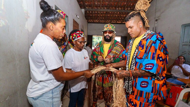 Parceria entre Setre e marca de moda Meninos Rei leva artesanato de Maragogipinho para a passarela da SPFW 2025