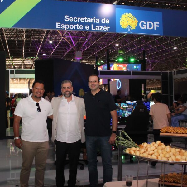 Bruno Mota conquista título brasileiro de futebol digital e leva R$ 30 mil em Brasília