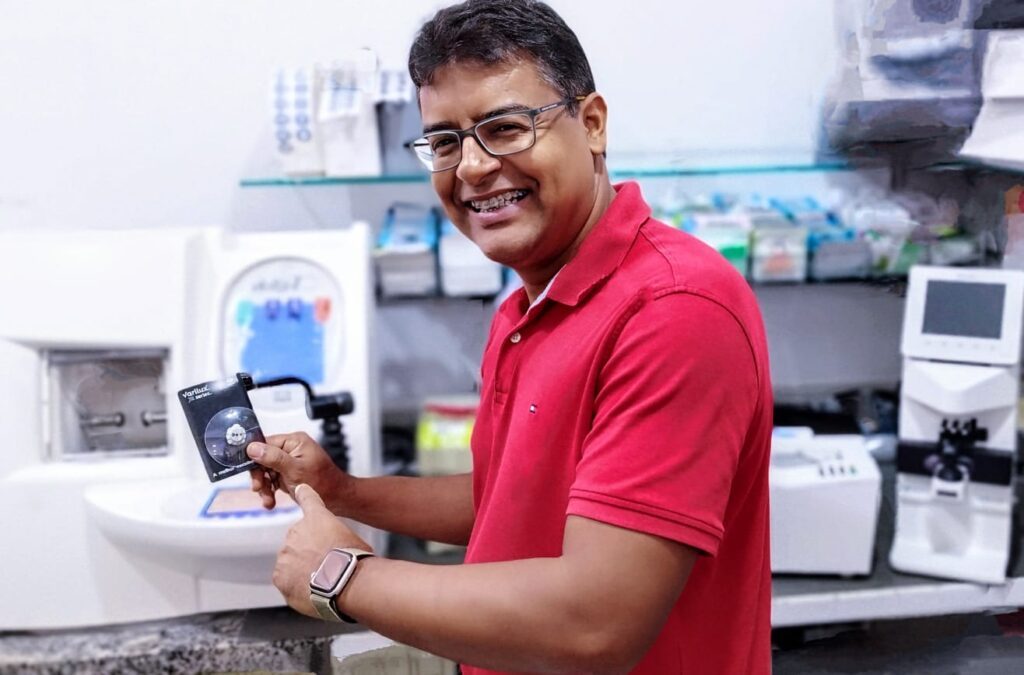 De Estagiário a Empresário de Sucesso: a jornada de Adriano Oliveira no Ramo Óptico
