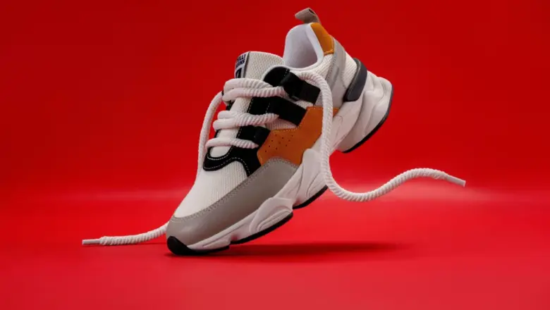Grupo Ramarim lança primeira coleção de sneakers da marca Chilli Beans