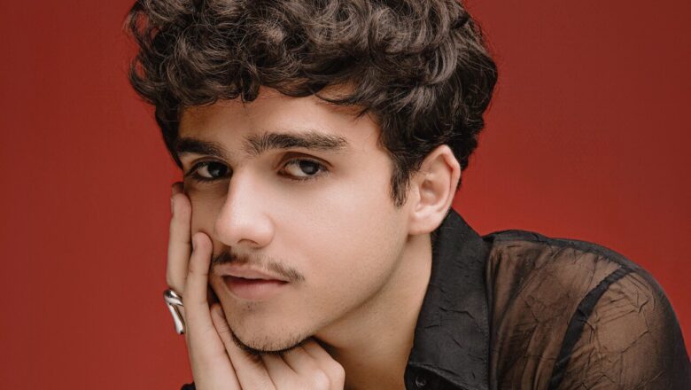 Caike Souza lança álbum com causos de amor