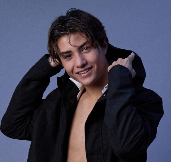 Matheus Hon lança “Minha Favorita” e consolida sua identidade no pop jovem