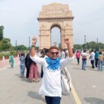 Após missão humanitária em Orissa, Thiago Lisboa mergulha na cultura histórica de Nova Délhi.