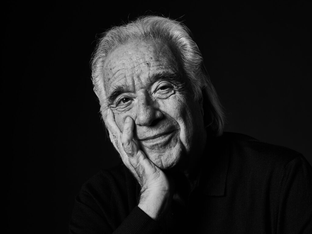 Maestro João Carlos Martins é homenageado pela Rainha Sofia na Espanha com prêmio internacional