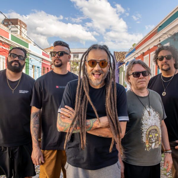 Dono de hits como “Anjo do Céu” e “Asas”, Maskavo leva seu reggae brasileiro para a Europa pela primeira vez