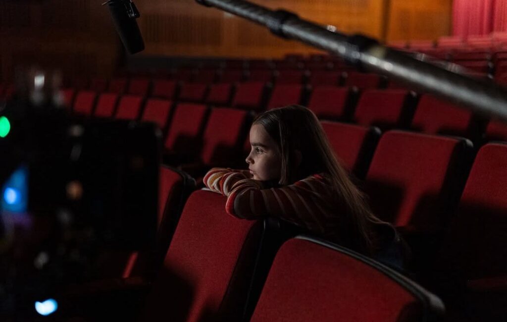 Das telas da TV para a magia do cinema: a experiência de Elisa Penido