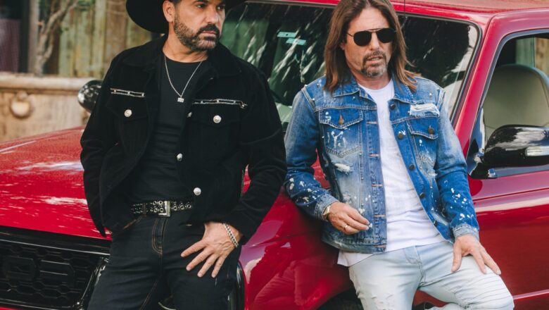 Edson & Hudson interpretam romantismo em lançamento audiovisual de “Papel de Homem”