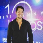 Kevi Jonny assina contrato com a mesma produtora do cantor Léo Santana