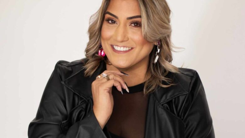 Flavia Borges marca presença na gravação do 2º DVD Chama Play, no Villa Country