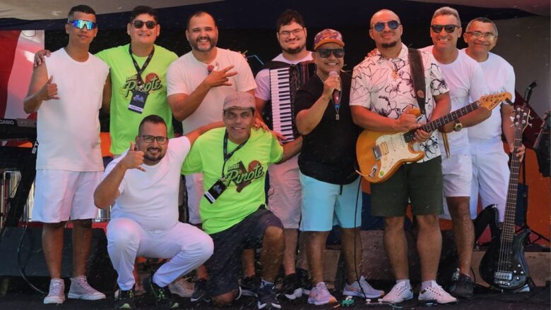 Banda Pinote Lança Primeira Música do DVD Até o Final da Semana