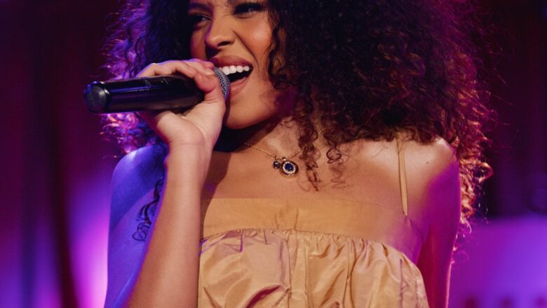 Liza Lou estreia turnê “Doce Confusão” no Rio de Janeiro com ingressos esgotados