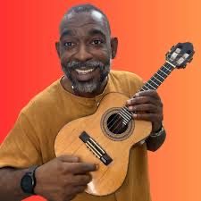 Samba, futebol e feijoada se encontram no Quintal do Zico em celebração à tradição carioca neste domingo (12)