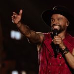 Alexandre Pires apresenta seu show “Pagonejo Bão” no palco do Banijay Apresenta