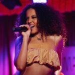 Liza Lou encerra turnê “Doce Confusão” com show em São Paulo neste domingo (23), no Teatro Viradalata