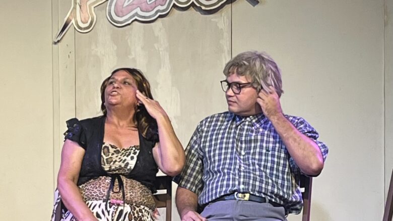 Espetáculo “Cacos de Família” é destaque na programação do Teatro da Praia em Fortaleza