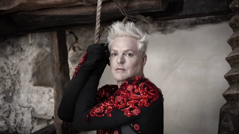 Endy Bell , vocalista do Erasure vem ao Brasil em 2026